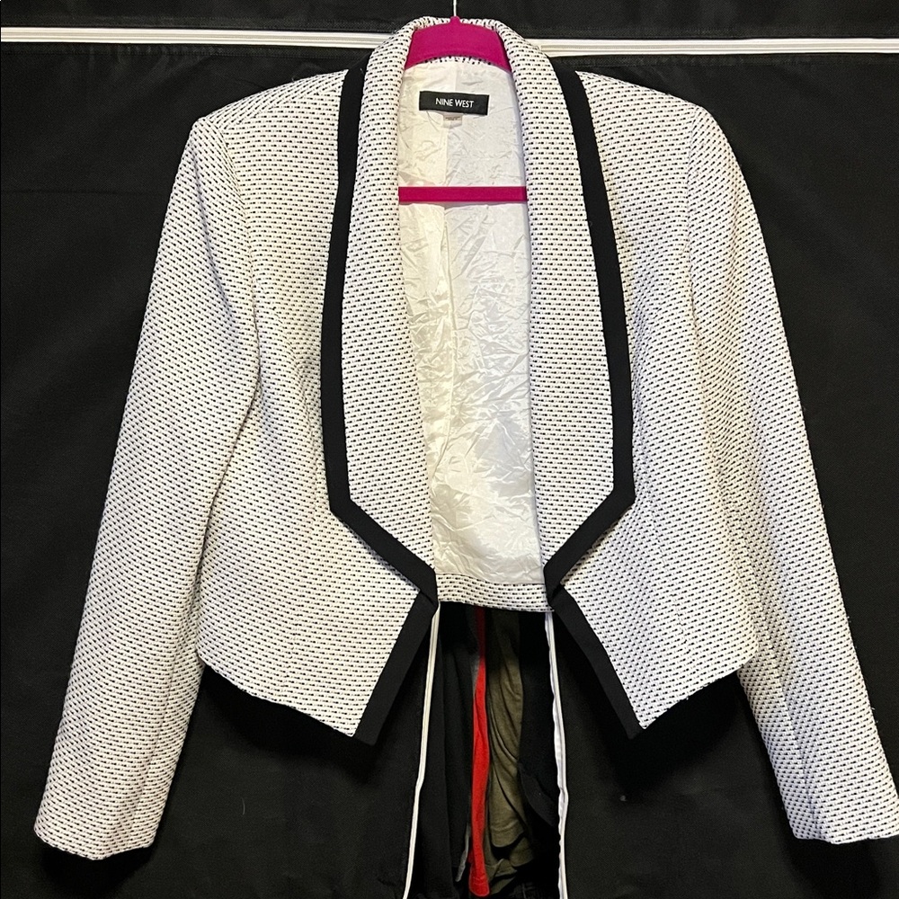 Nine West Textured White and Black Blazer